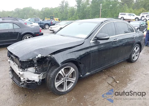 2019 Mercedes-Benz E 300 4Matic из США, поврежденный, VIN WDDZF4KB1KA546319